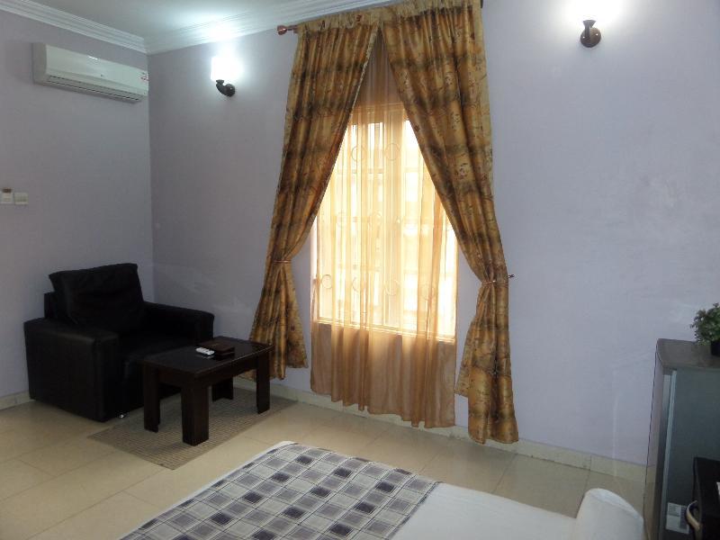 Sheer Luxury Apartments&Suites Abuja Buitenkant foto